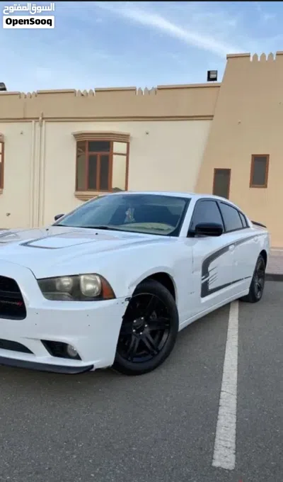 Dodge Charger SE 2