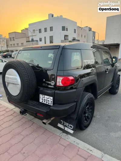 تويوتا FJ Top 2