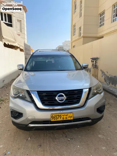 Nissan Pathfinder SL 4