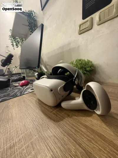For Sale Oculus meta quest 2 with custom head 4