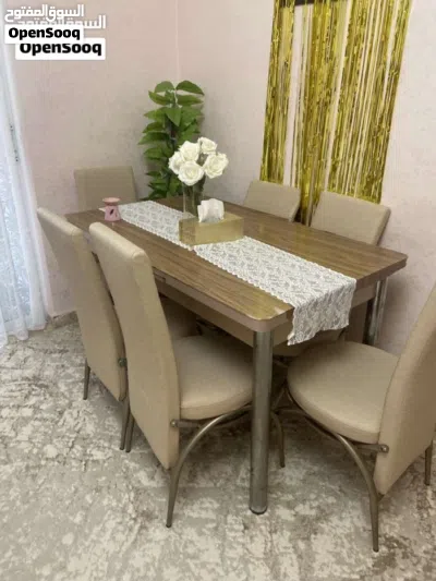 طاولة سفرا مع كراسي عدد 6 للبيع 2