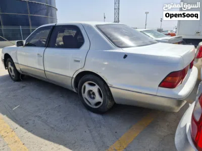 لكزس LS LS 400 4