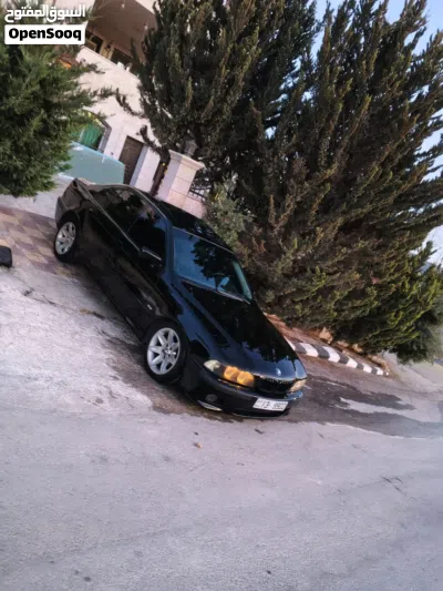 بي ام دبليو الفئة 5 520 4