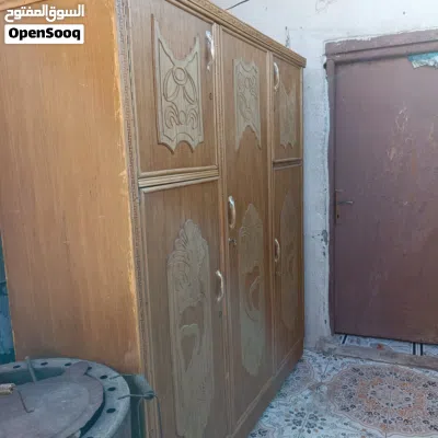 كنتور صاج 3 ابواب كلش نظيف وقوي ومليان رفوف 3