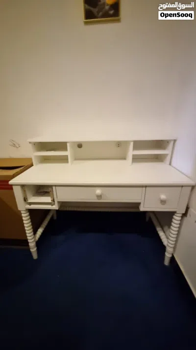 Study table white 2