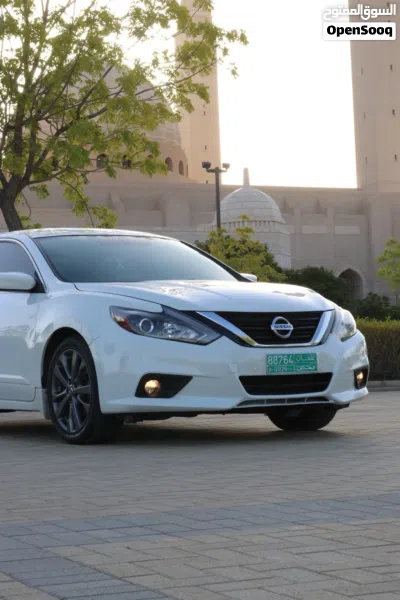 نيسان التيما SR 2