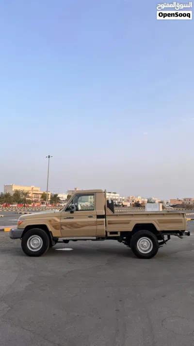 تويوتا لاند كروزر GX 2