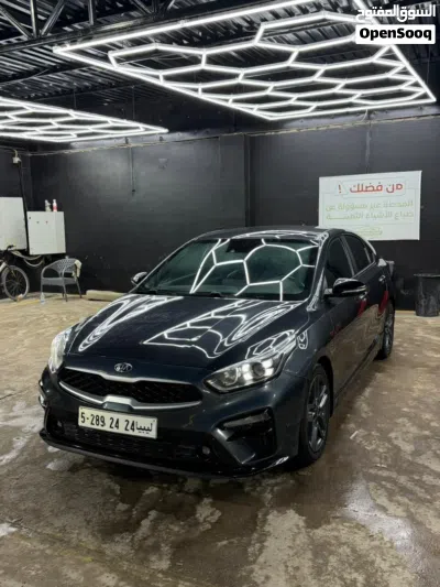 Kia Cerato GT-Line 2