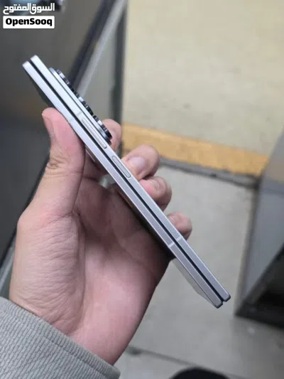 99% New 512G Silver Samsung Z fold 7 Original 100% Battery with Phone Case, Physical Sim and Esim 3
