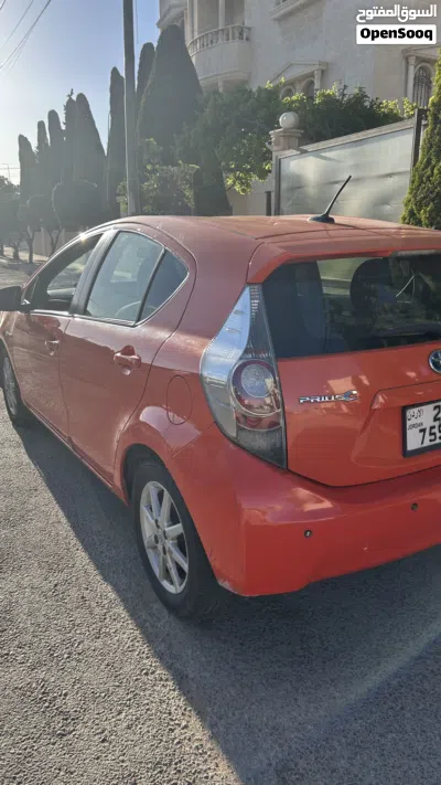 تويوتا بريوس Prius C 4