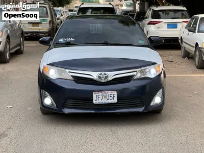 Toyota Camry XLE 4