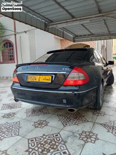 Mercedes Benz E-Class Standard 2
