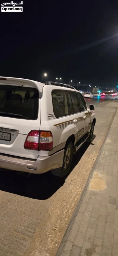 Toyota Land Cruiser GXR 3