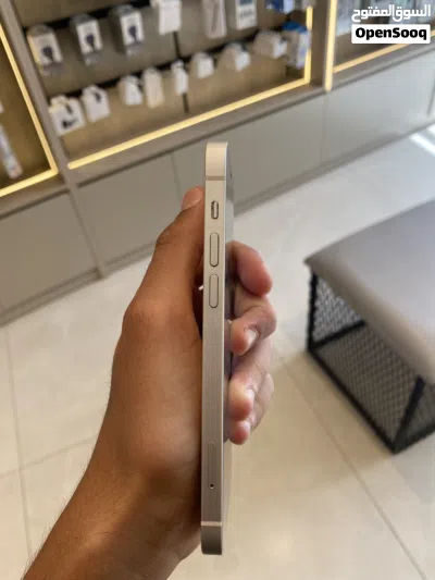 ايفون 12 العادي 3