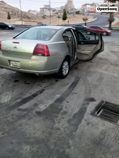 Mitsubishi Galant ES Diamond 2