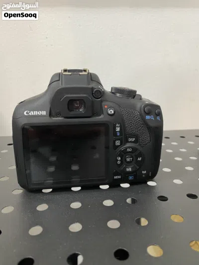 Canon 2000D 4