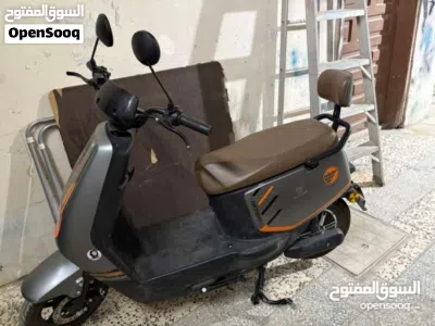 سكوتر للبيع نادر مقطوع من السوق يوجد توصيل اخو الجديد 3