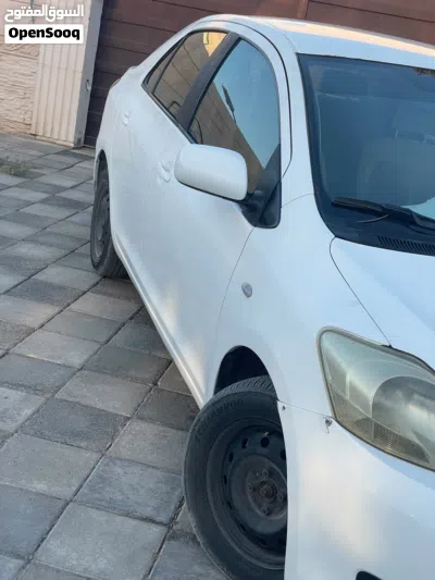 Toyota Yaris SE 4