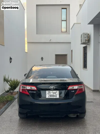 Toyota Camry LE 2