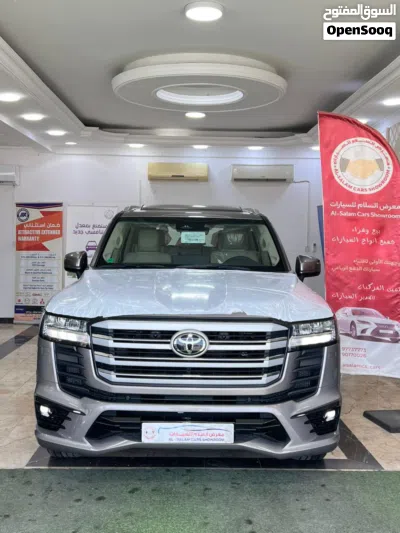 Toyota Land Cruiser GXR 3