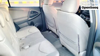 Toyota RAV 4 EX 3
