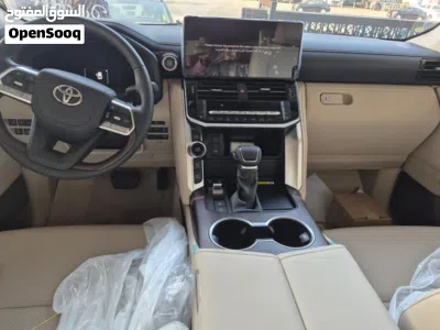 تويوتا لاند كروزر GXR 3