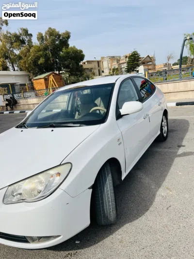 Hyundai Avante SE 3