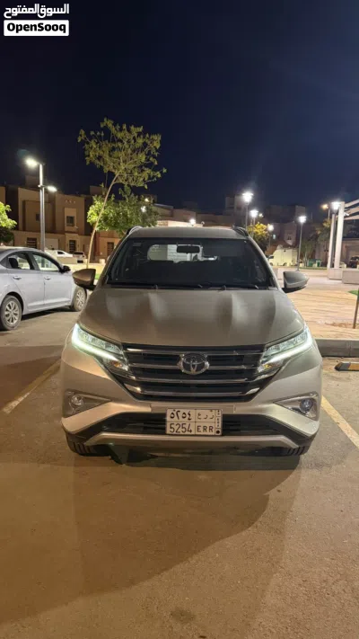 Toyota Rush GX 4