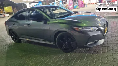 Nissan Sentra SR 2