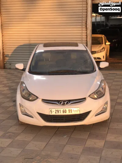 Hyundai Elantra Sport 2