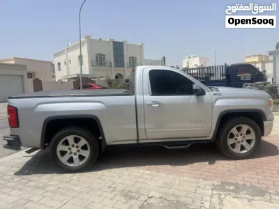 GMC Sierra Standard 4