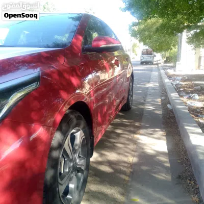 Kia Cerato Standard 2