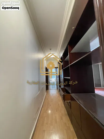 شقة * مميزة * 4نوم * ارضية * حديقة * موقع مميز * عبدون 4