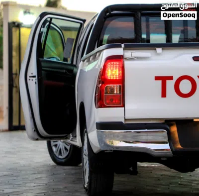 Toyota Hilux SR5 4