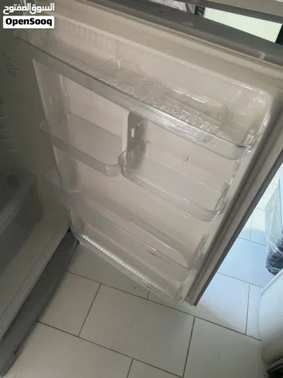 تلاجه شارب 2