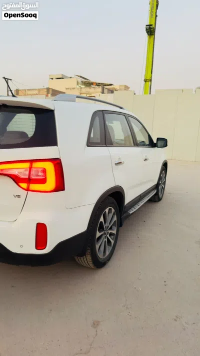 كيا سورينتو Standard 3