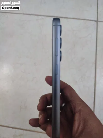 Samsung S23 FE Mobile in good working condition just like new and 2 years mobile care 4