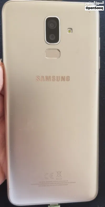 جالاكسي j8 + A11 مستعملات في حاله ممتازه 2