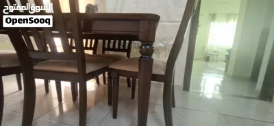 طاولة طعام ماليزية مع 6 كراسي 3