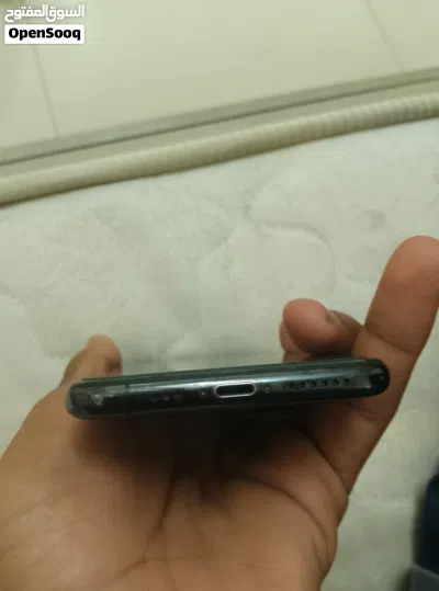 ايفون اكس اس نضيف جداً ما مبطل 4