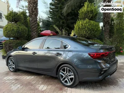 Kia Forte GT 3
