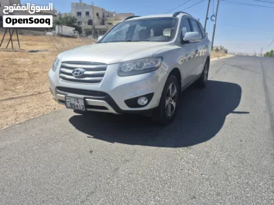 Hyundai Santa Fe Limited 3