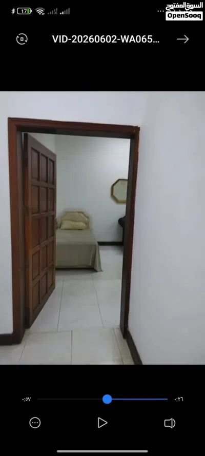 في صلالة شقة واستديو ومحلات 4
