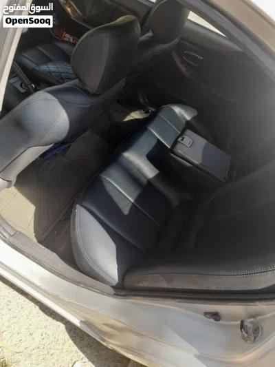 Hyundai Avante Limited 3