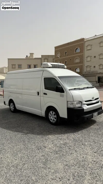 Toyota Hiace GLS 2