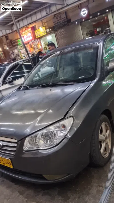 Hyundai Elantra Standard 4