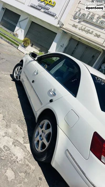 Hyundai Sonata Standard 4