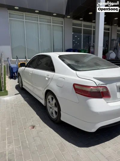 Toyota Camry SE 2