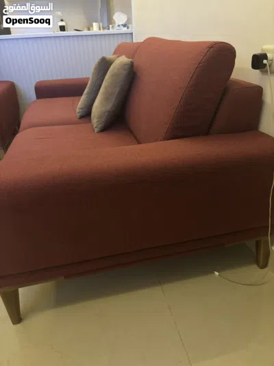 طقم كنب موديل امريكي بسعر 300 ديناار 2