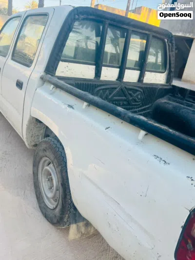 Toyota Hilux GL 2